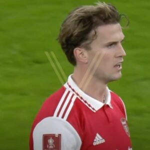 rob holding with new long hair